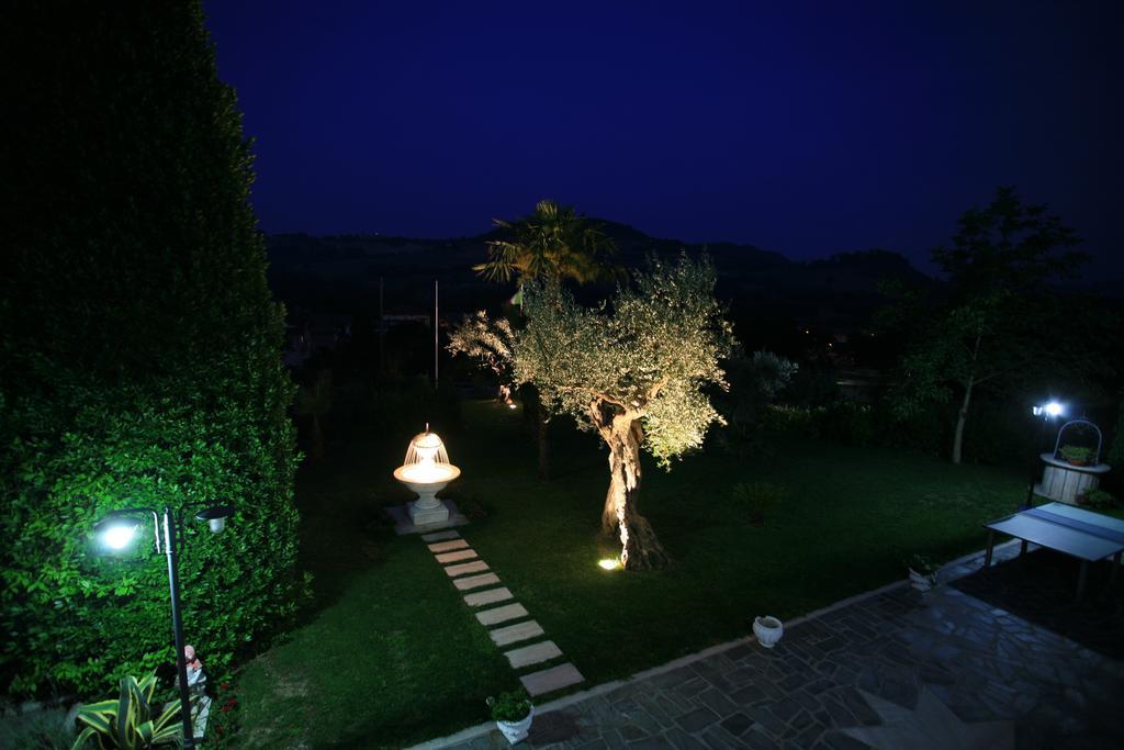 Il Villino Agriturismo B&B Belforte del Chienti Exterior foto